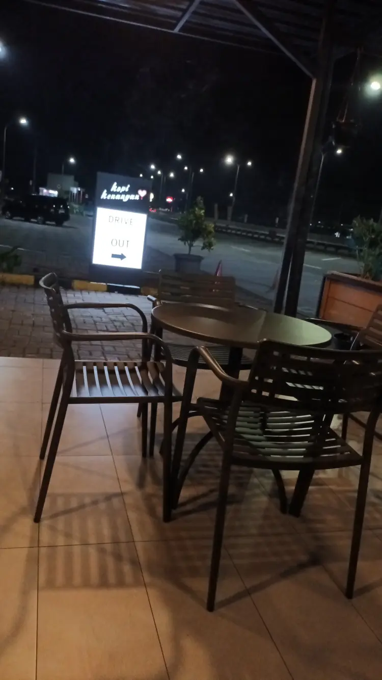 Kopi Kenangan - Rest Area KM 66 B (Container) Drive Thru 6