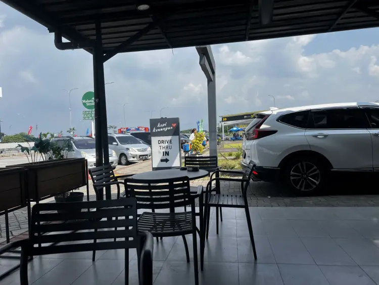 Kopi Kenangan - Rest Area KM 66 B (Container) Drive Thru 3
