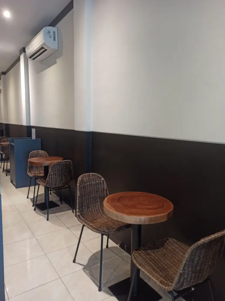 Kopi Kenangan - Ruko A. Yani Ungaran Semarang 3