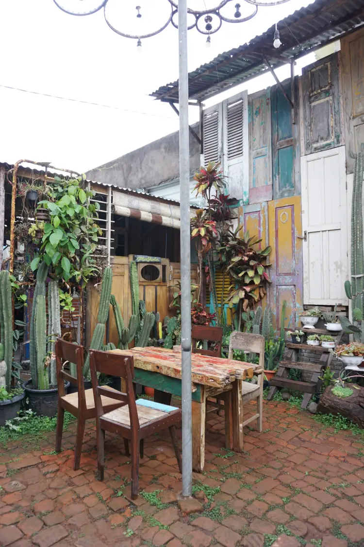 Retrorika - coffee bar & resto 3