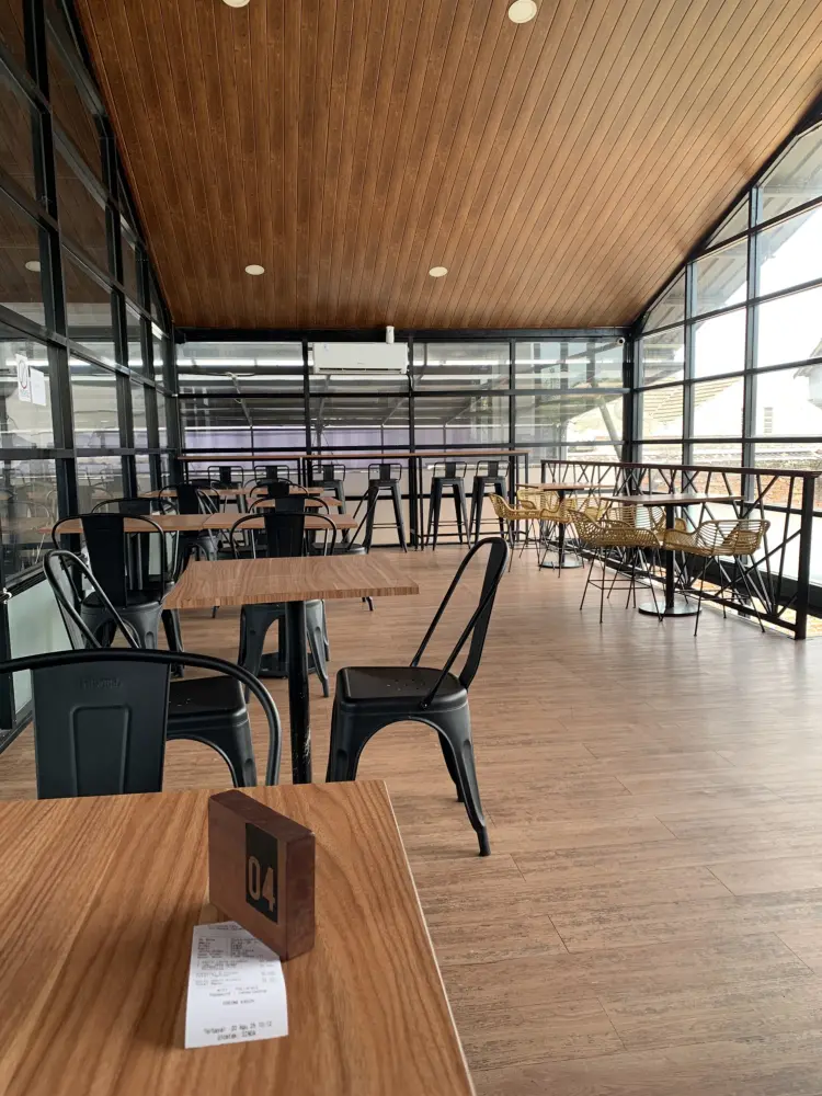 Full Space ( Coffee & Eatery ) 3