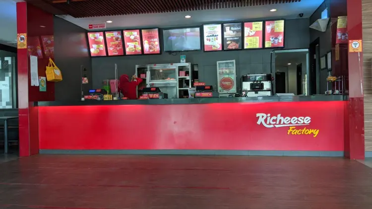 Richeese Factory Majapahit 7