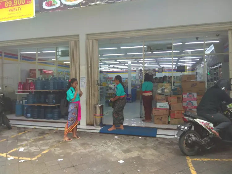 Indomaret Darmawangsa 1