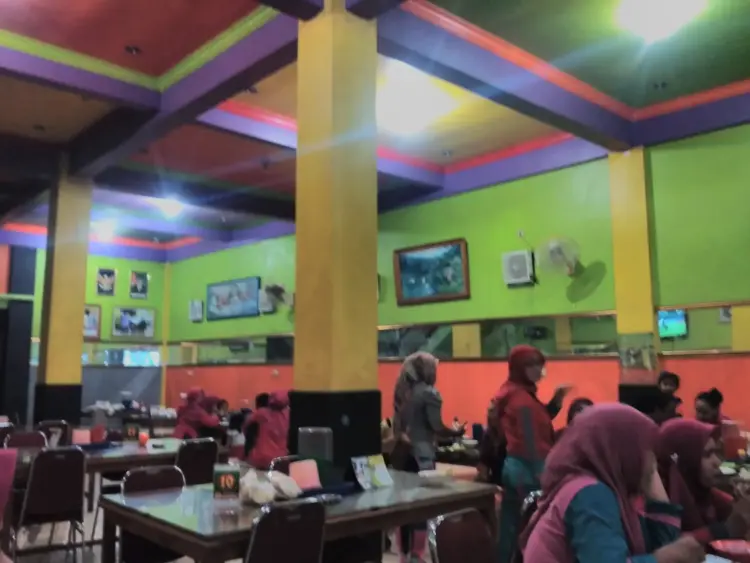 Rumah Makan Mbah Pilang 4