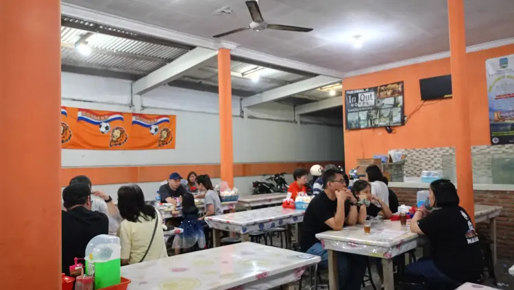 Rumah Makan Mega Laut 5