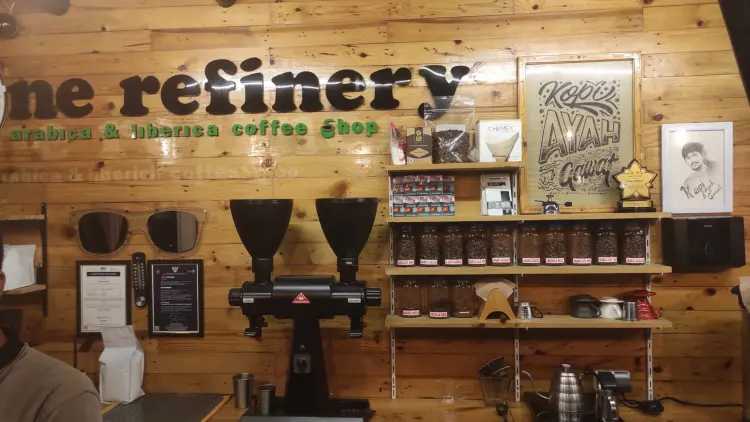 Great Coffee, But Bring Your Own Food… This Pekanbaru Cafe is a Real Love-Hate.