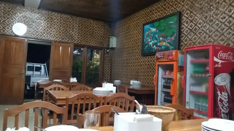 Rumah Makan Fish 88 10