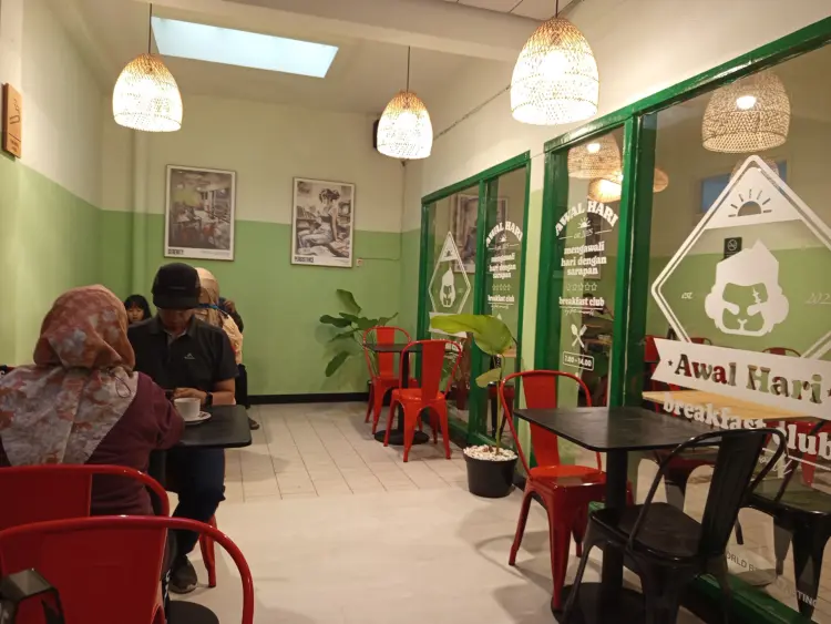 Awal Hari Cafe 9