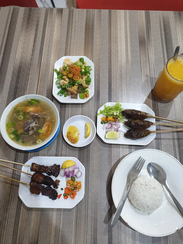 WM Kelengan Sate Babi 8