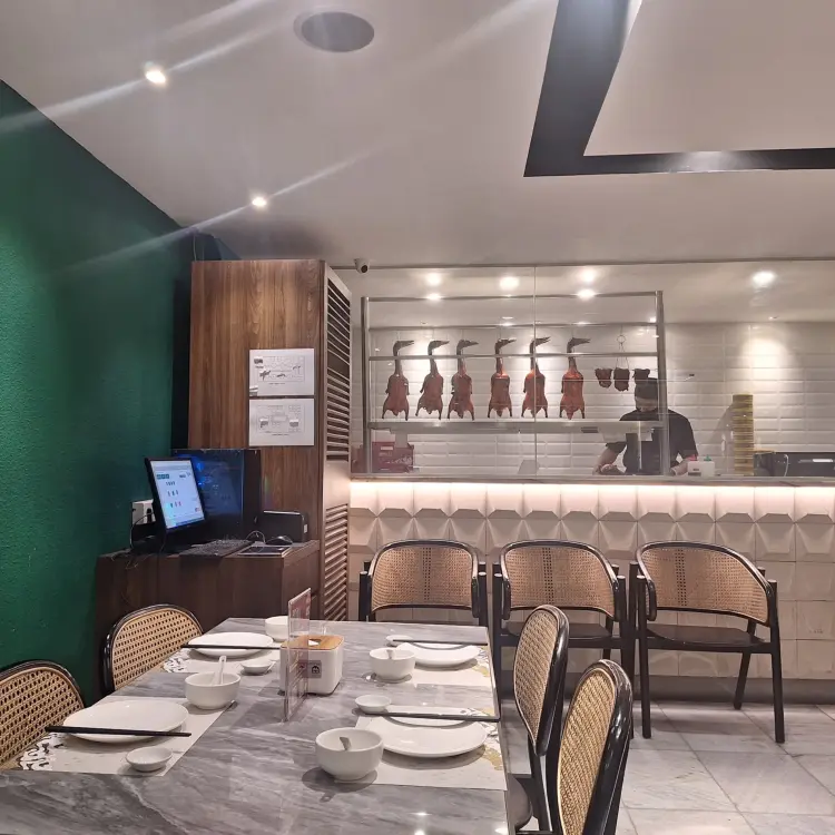 Fat Duck Signature Restaurant Menteng 7