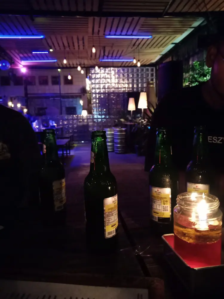 Sakapatat Beer Garden & Resto 9