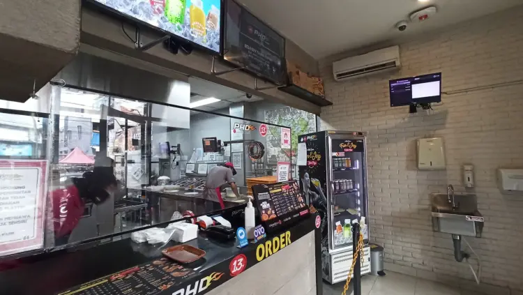 Pizza Hut Delivery - PHD Indonesia 8