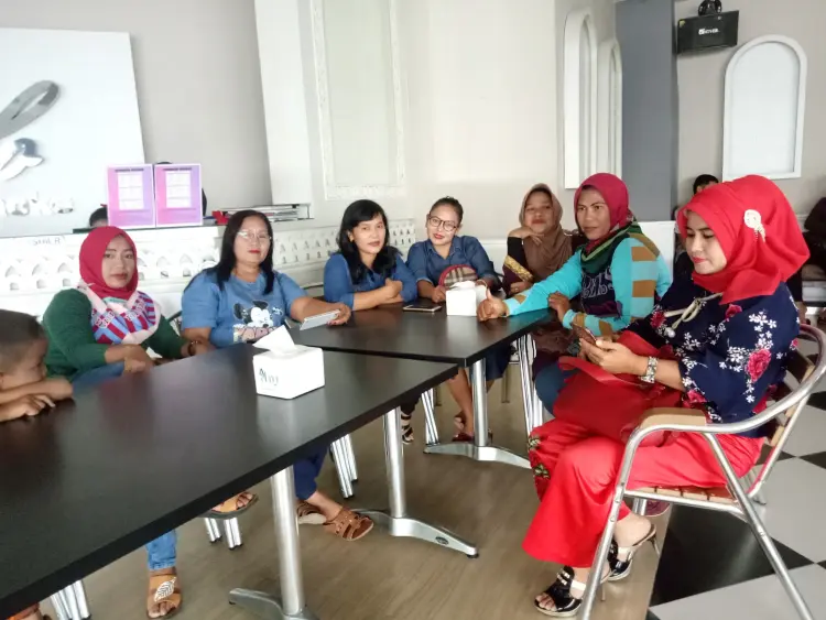 Milo Family Karaoke 10