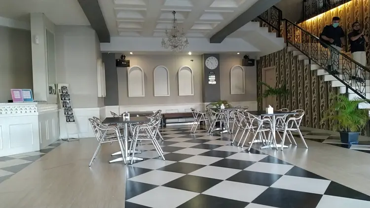 Milo Family Karaoke 3