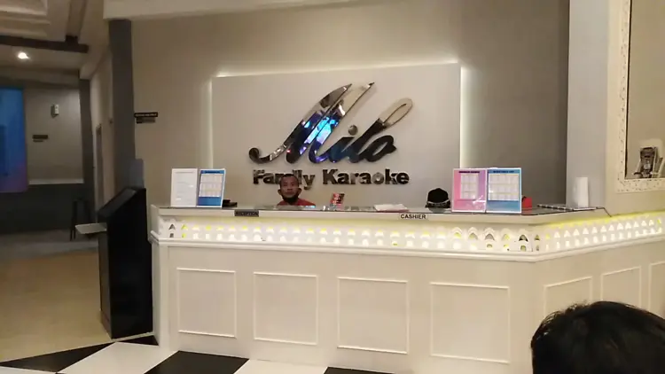 Milo Family Karaoke 6