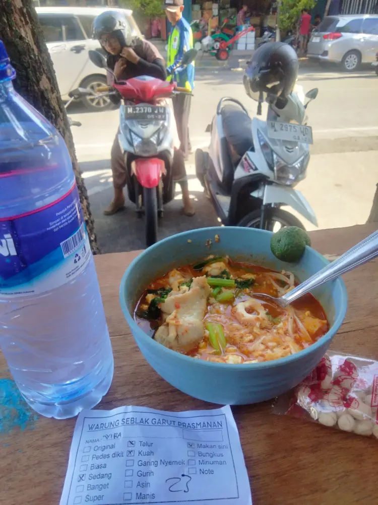 Warung Seblak Garut 1