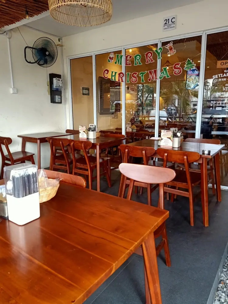 Warung Guling Pak Made 2