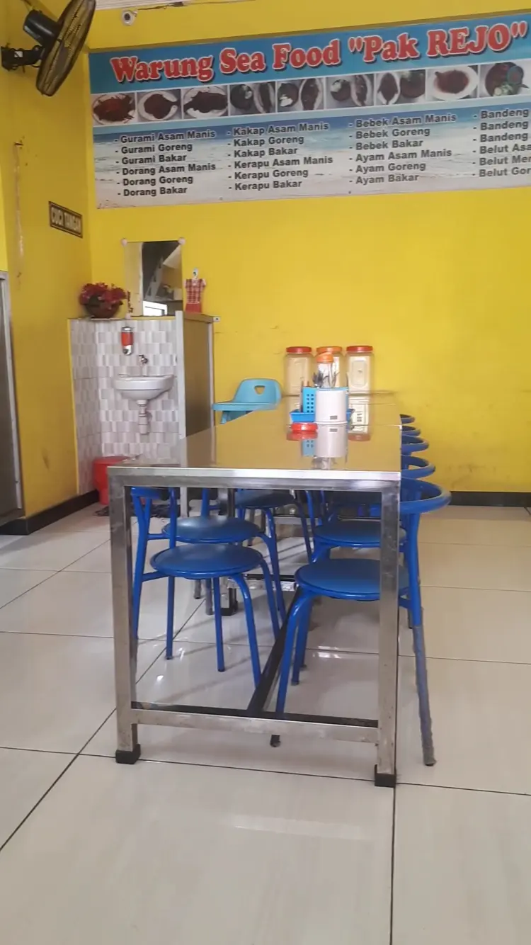 Seafood Pak Rejo Pindahan Depan Makam 7