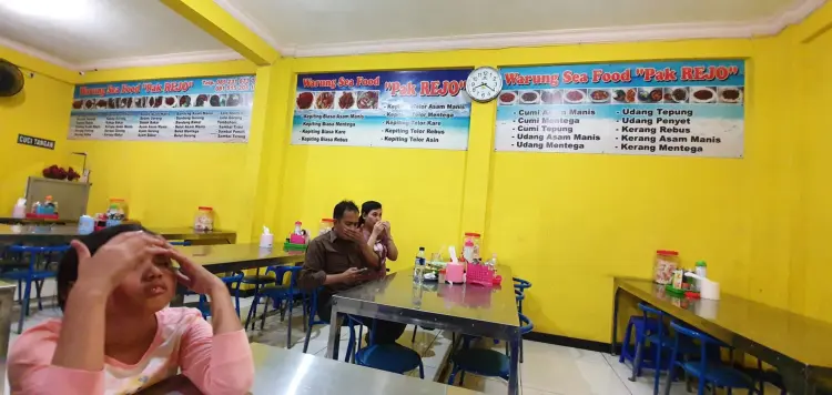 Seafood Pak Rejo Pindahan Depan Makam 5