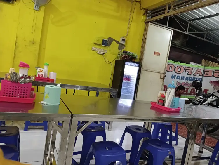 Seafood Pak Rejo Pindahan Depan Makam 10
