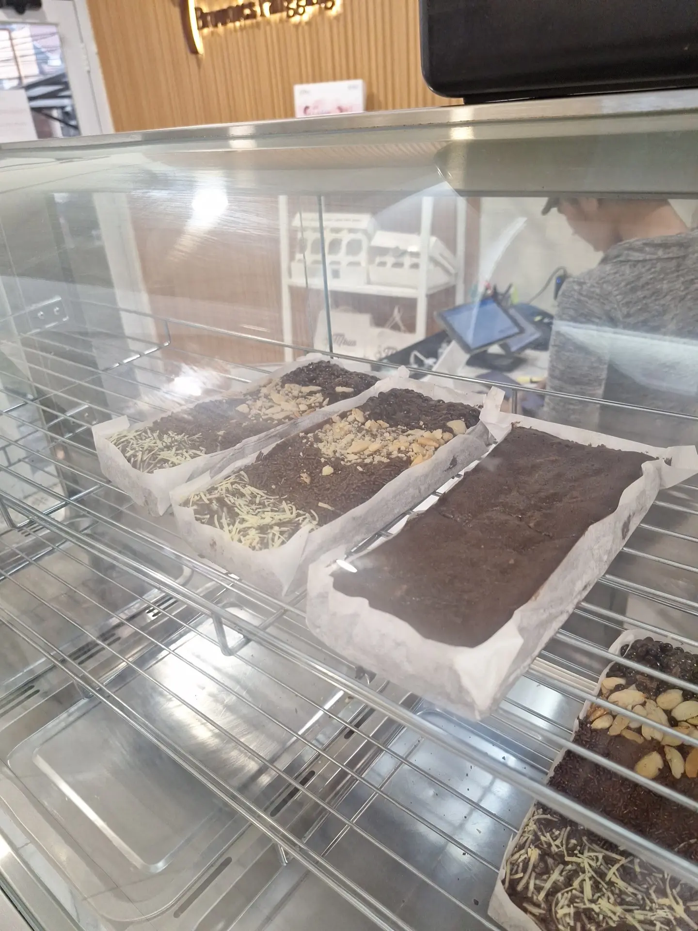 Rating Google 5.0? Emang brownies di Jakarta ini semantap itu? 4