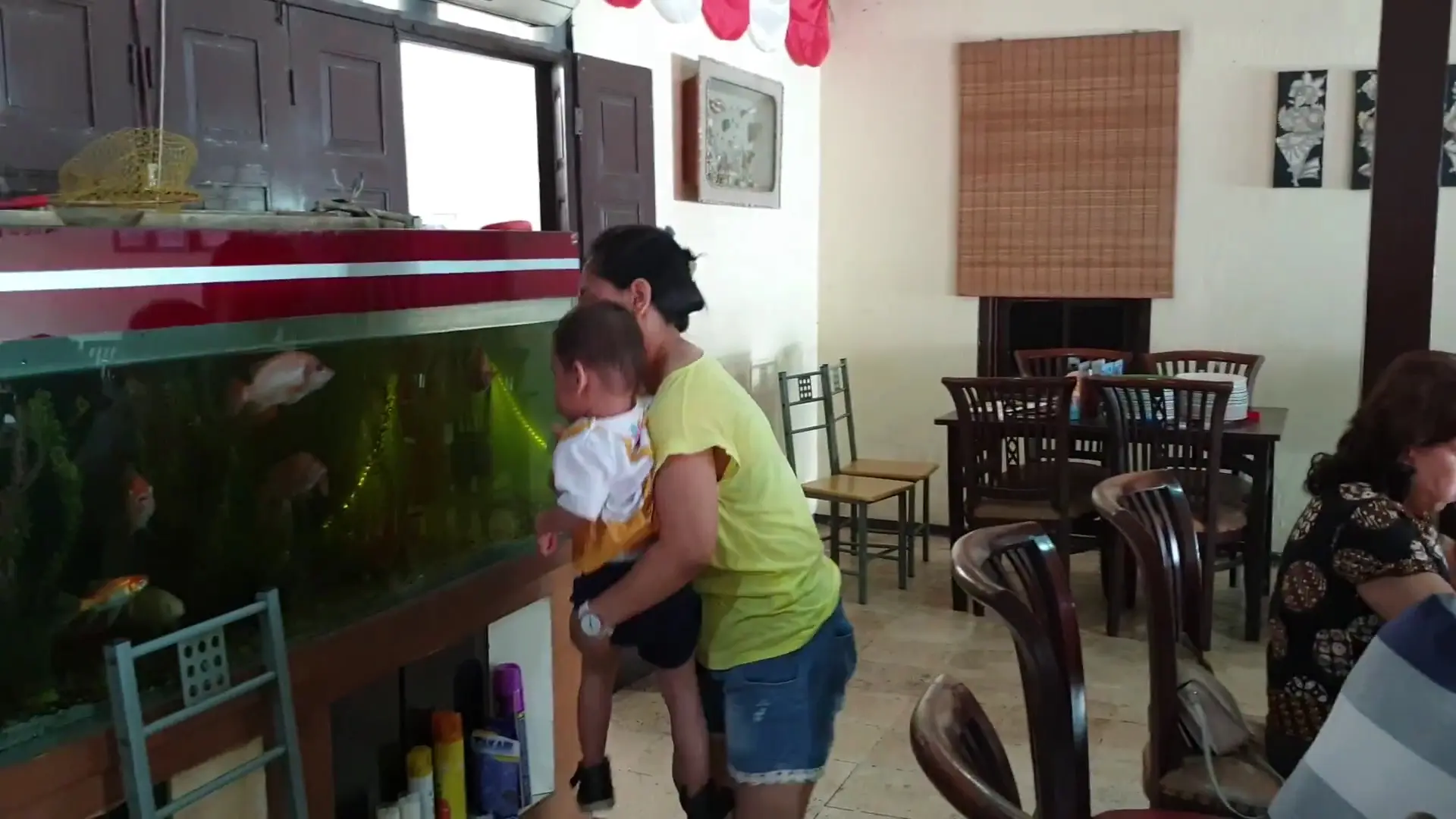 Anjay, para penggila kepiting! Wajib banget kunci spot mantap di Semarang ini di itinerary lo 7