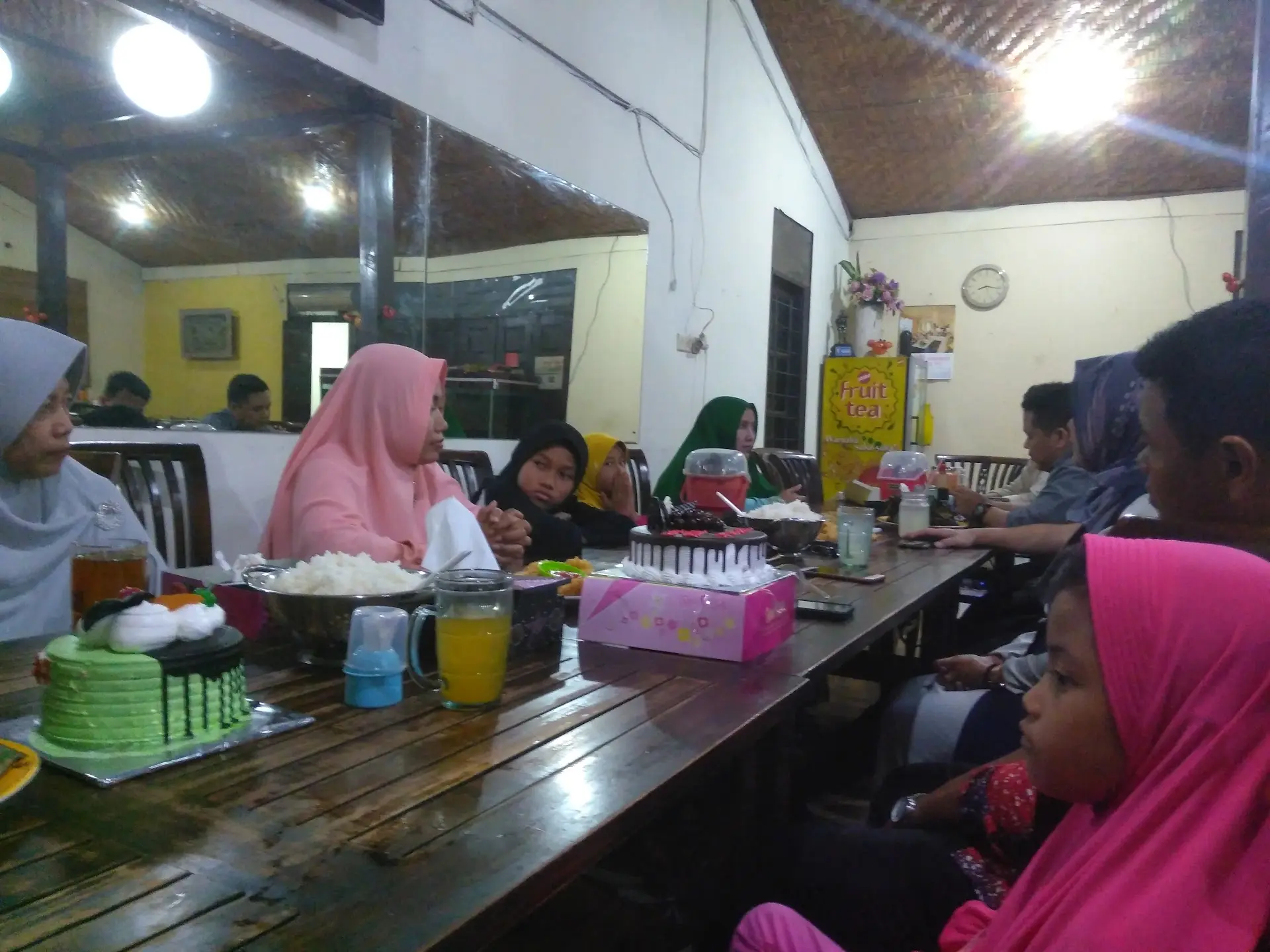 Anjay, para penggila kepiting! Wajib banget kunci spot mantap di Semarang ini di itinerary lo 5