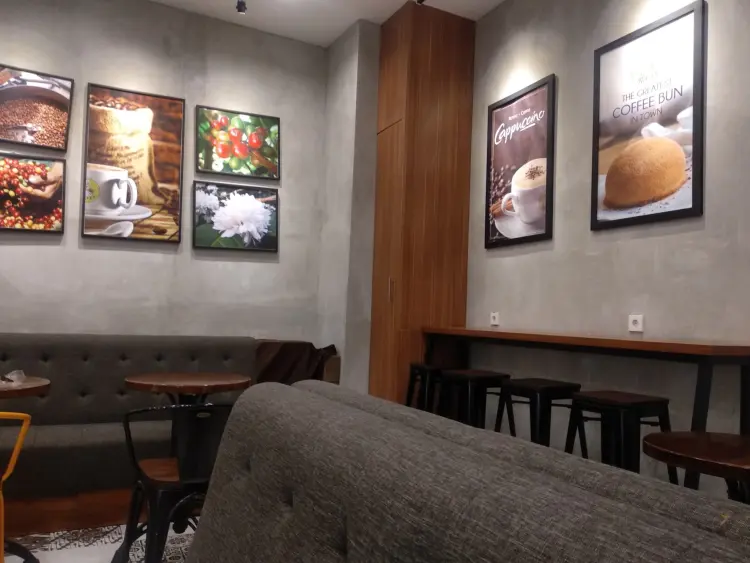 Roti'O Ahmad Yani Airport 10