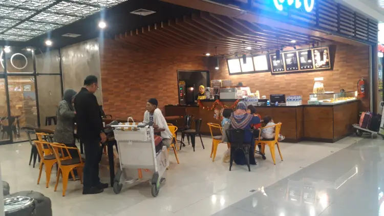 Roti'O Ahmad Yani Airport 4