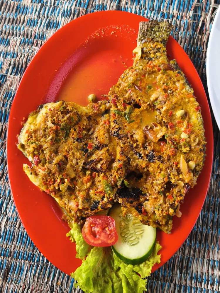 Sipangkar Resto Apung Paropo 6