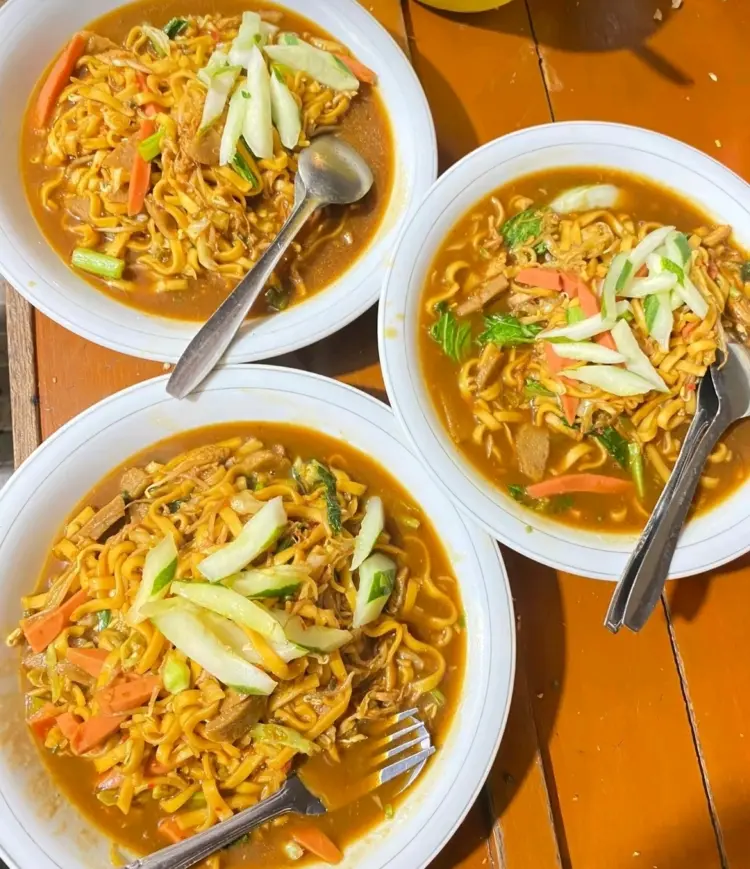 Mitra Nasgor "Rizky" 1