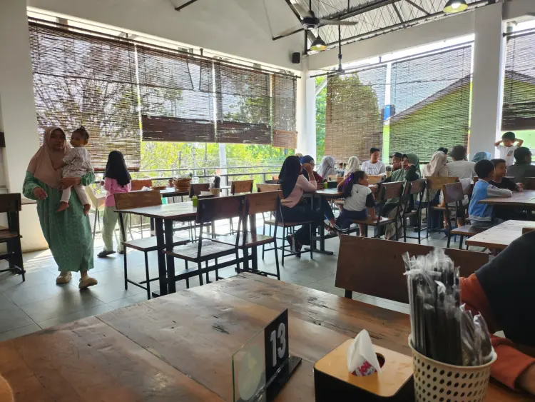 Bebek Goreng Barokah Pati 3