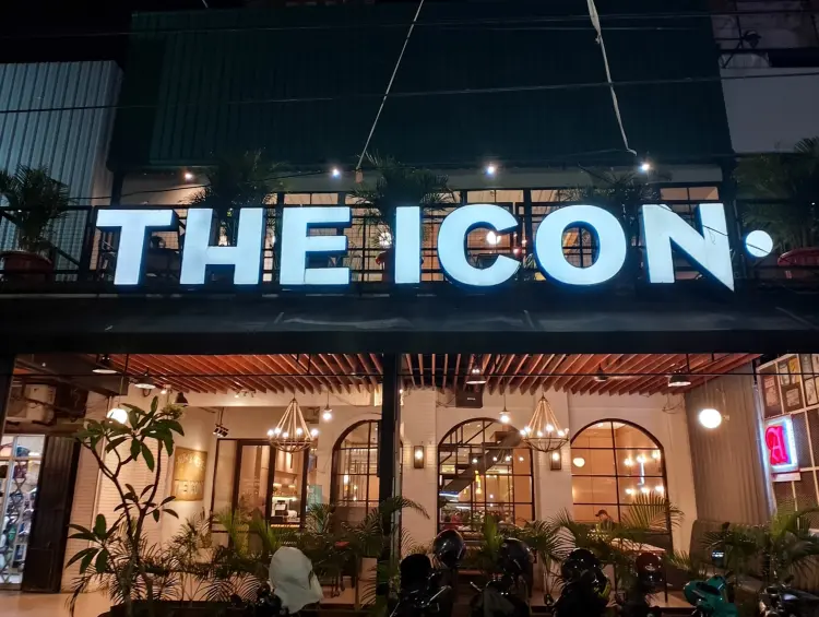 THE ICON CAFE 1