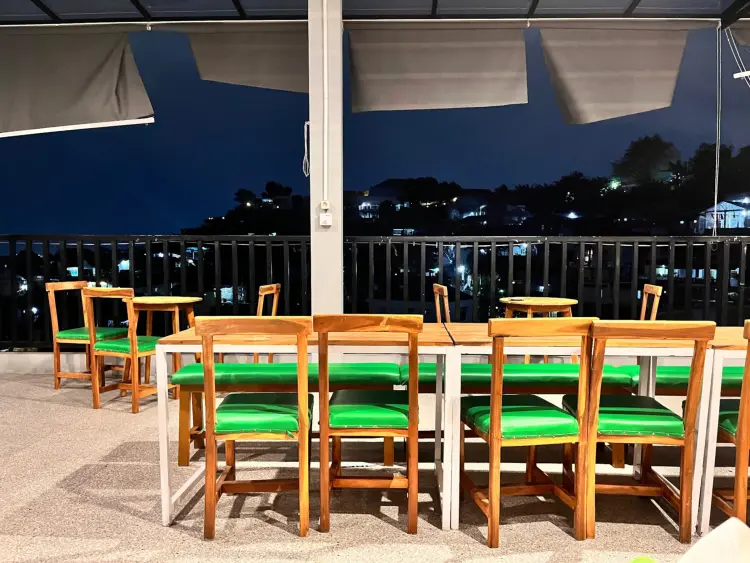 Cafe 48 Coffe n Space 3