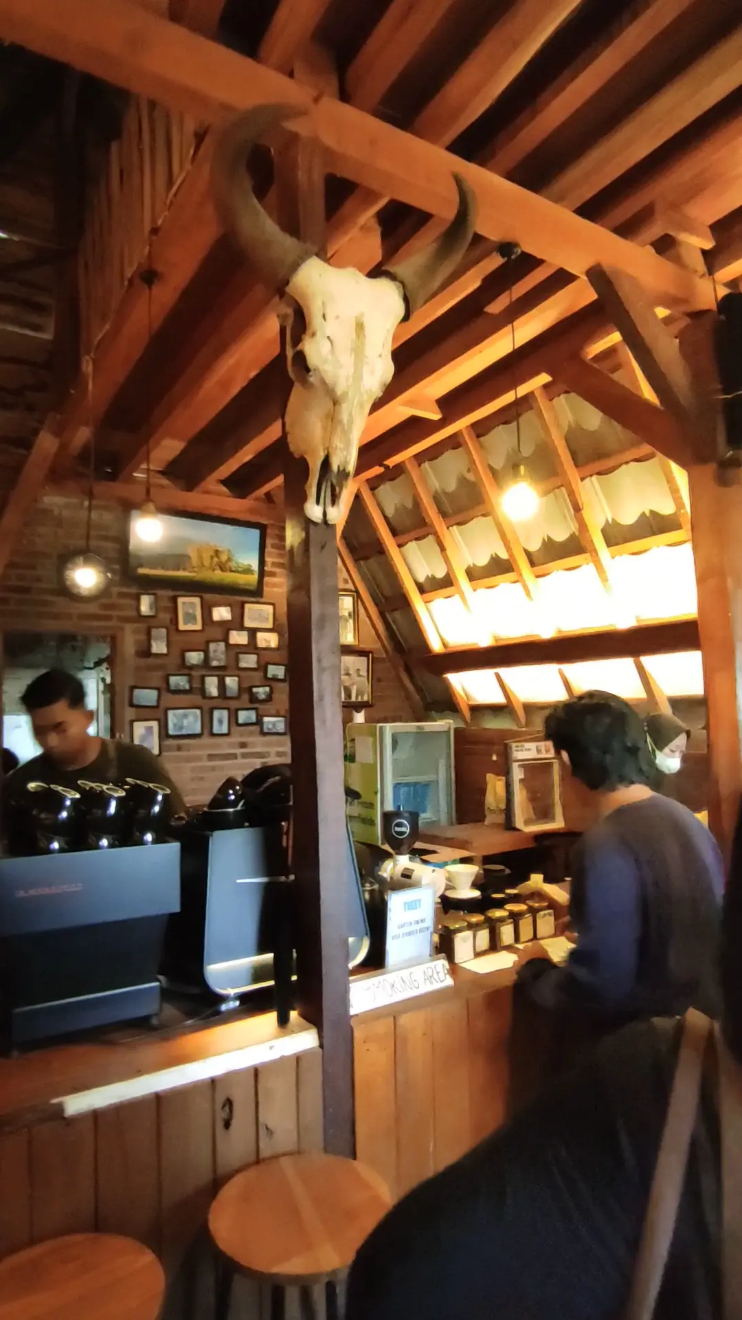 Google 4.6分的山顶咖啡馆，味道真的配得上风景吗？ 5