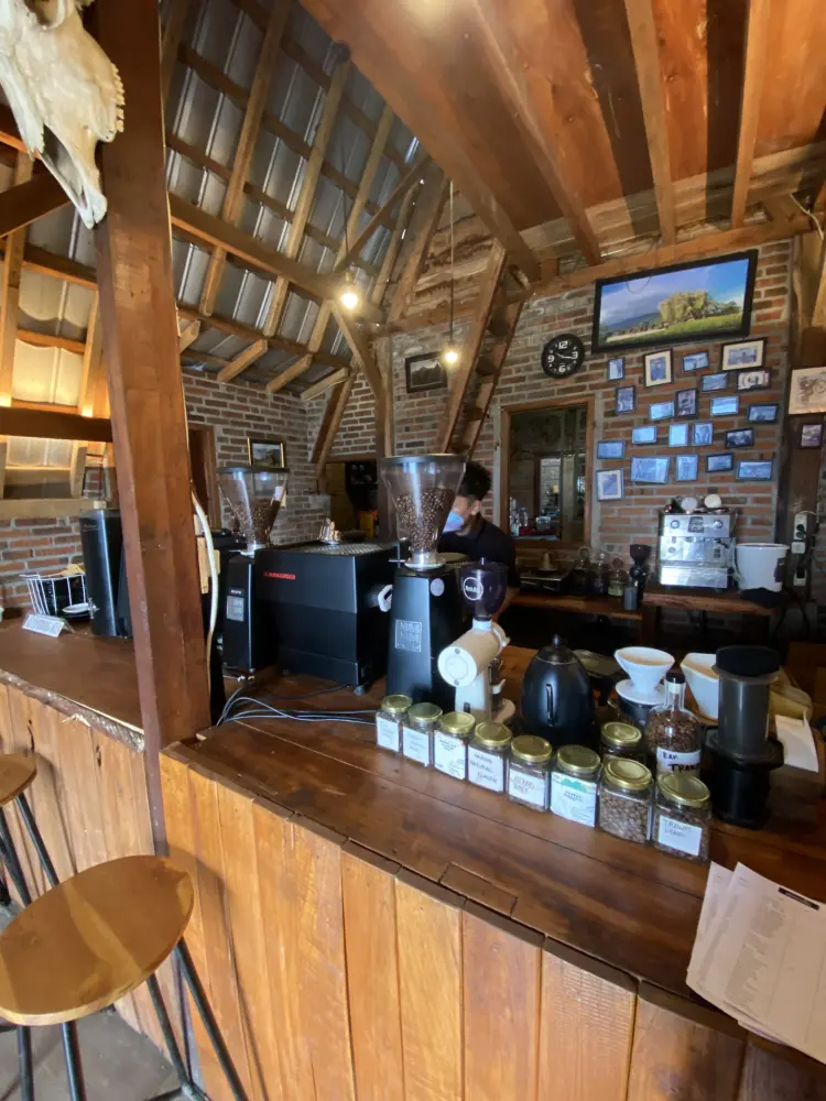 Gartenhütte. Kaffee und Aussicht 9