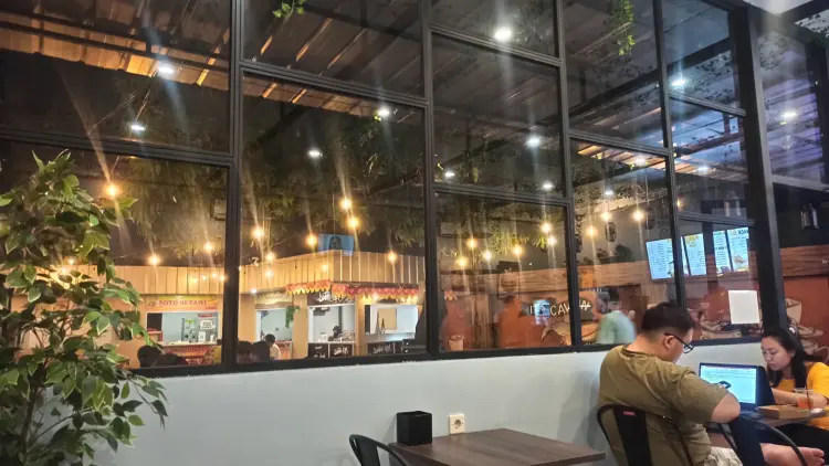 CAVEIN coffee & pool 4