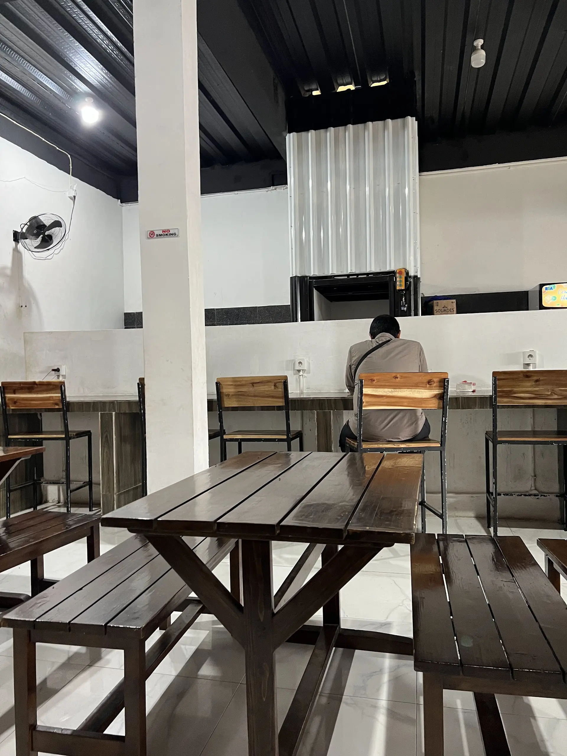 Google 4.7分的神店，环境脏乱差服务慢，凭什么还天天爆满？ 8