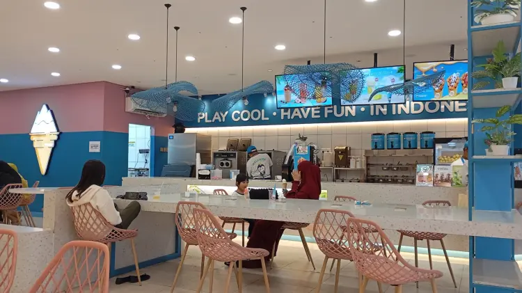 Cooler City Ice Cream & Tea Peninggilan 4
