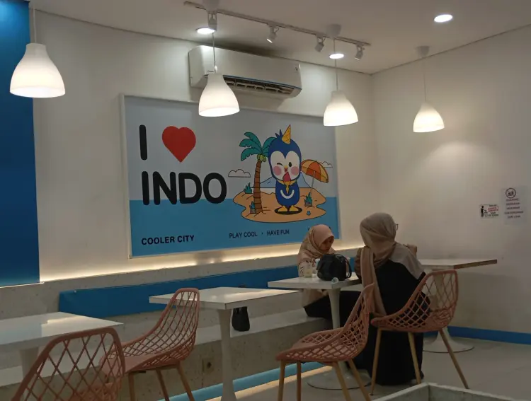 Cooler City Ice Cream & Tea Peninggilan 9