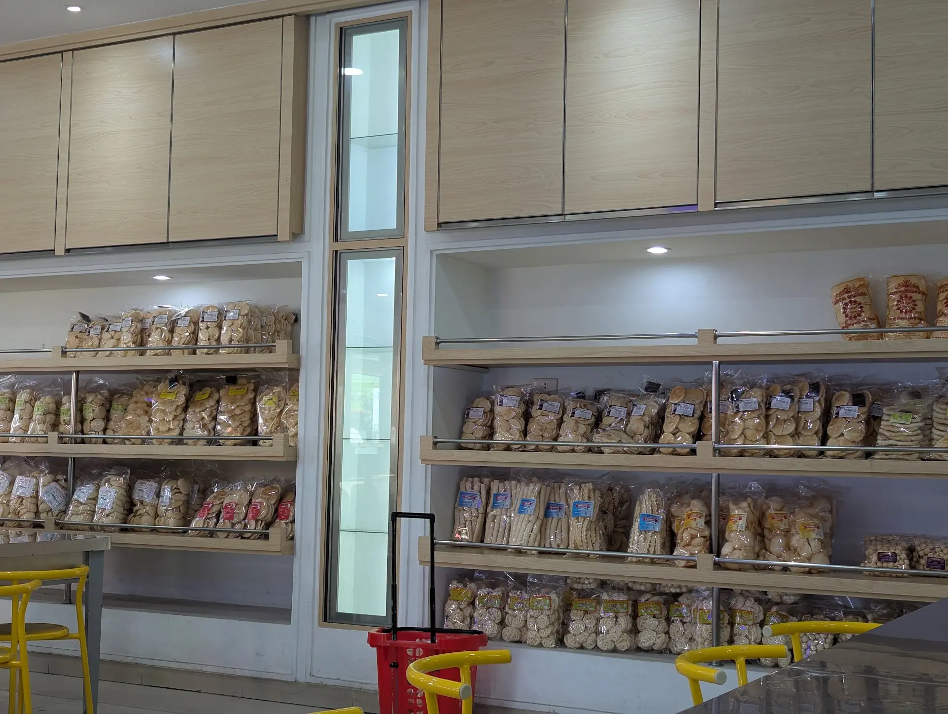 A Lampung Legend... or a Flop? Trying Pempek 123, the spot hyped by Lokals. 1