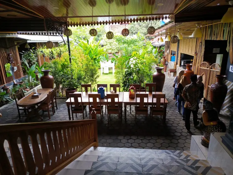 BEBEK & AYAM TALIROSO BU LILLY KLATEN 8