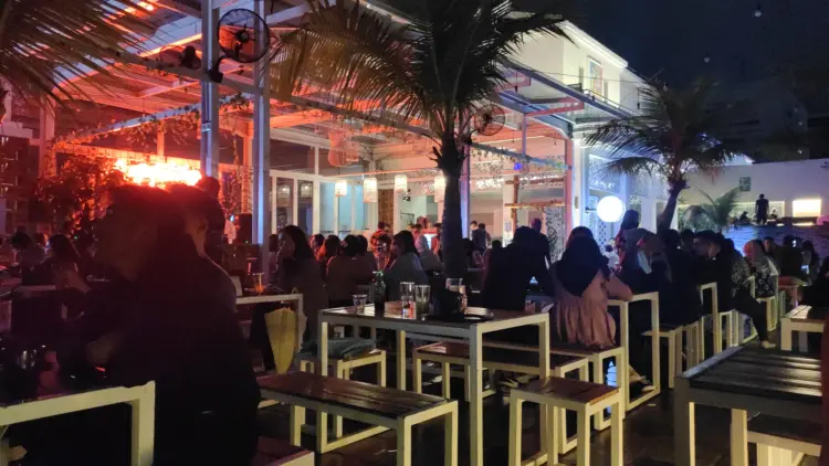 Langit Seduh Rooftop 9