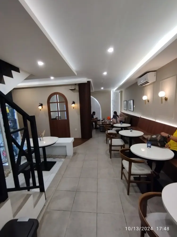 Titik Bagi Kopitiam 4