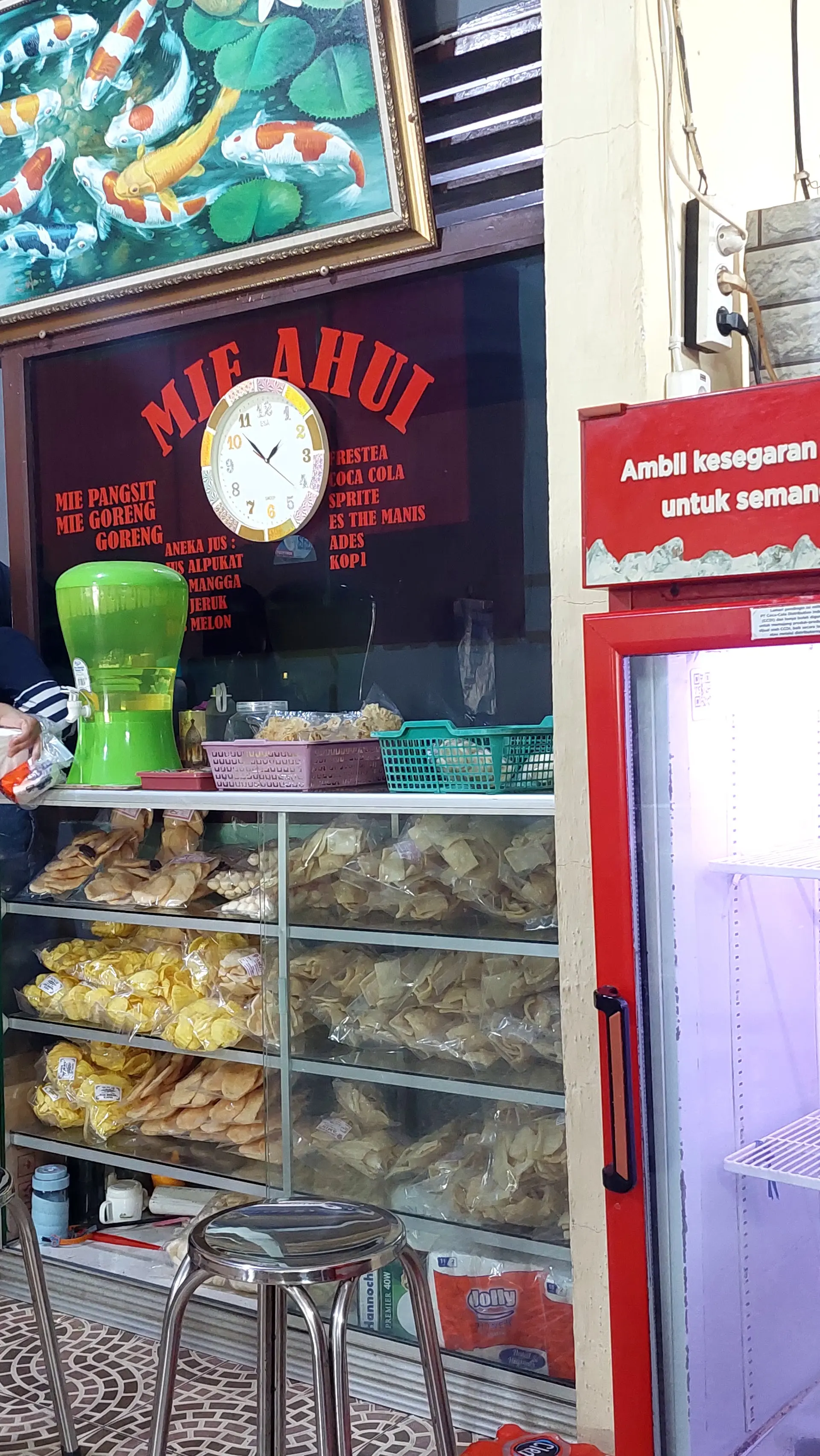 How dare this residential Bakmi in Lampung close at 2 PM? 5