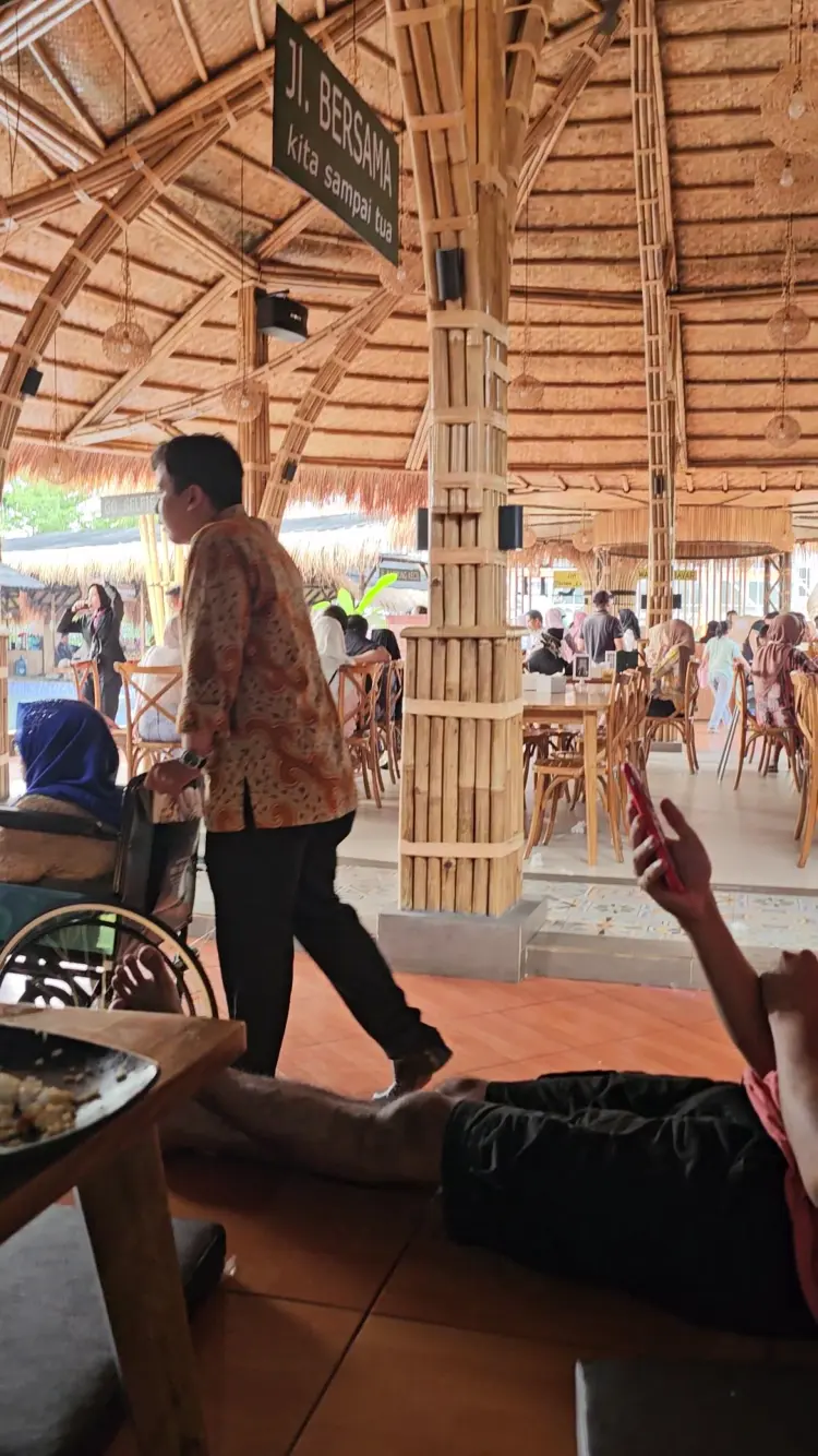 Kampung Kecil Cinere 2