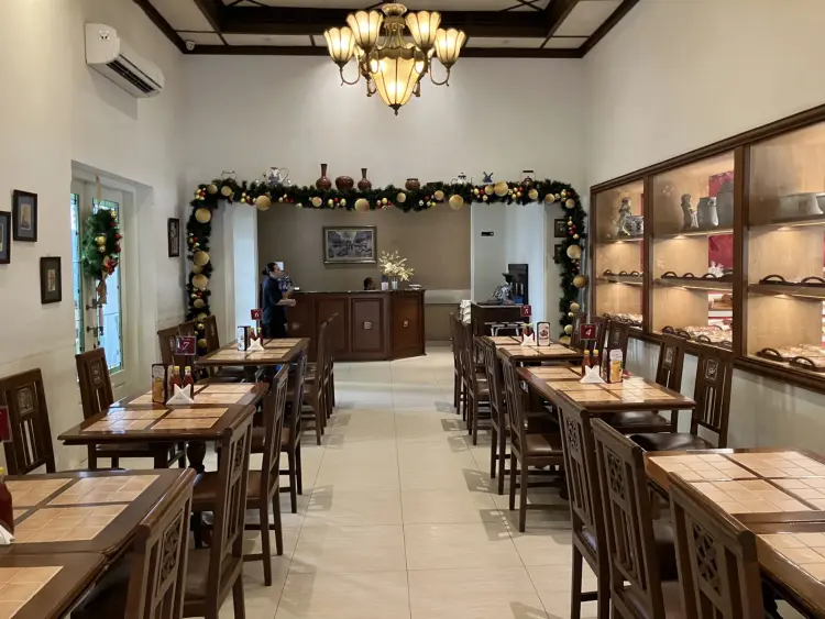 Bon Ami Restaurant 1