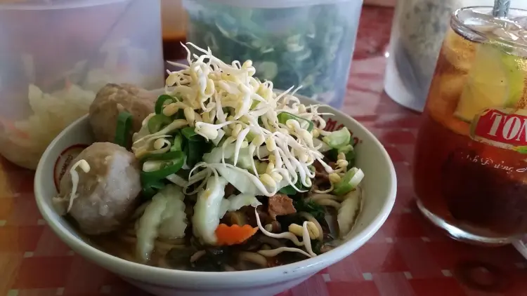 Mie Ayam Bakso "Mbak Sri" 1