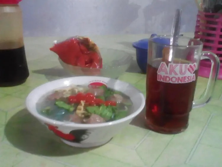 Warung Ngarep Mesjid Mbak Tris 5