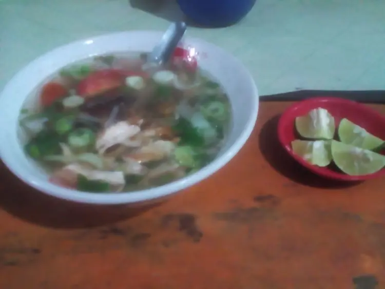Warung Ngarep Mesjid Mbak Tris 4